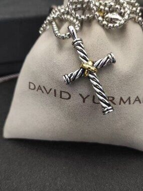 💛David Yurman Classic Gold and Silver Twisted Cross Necklace